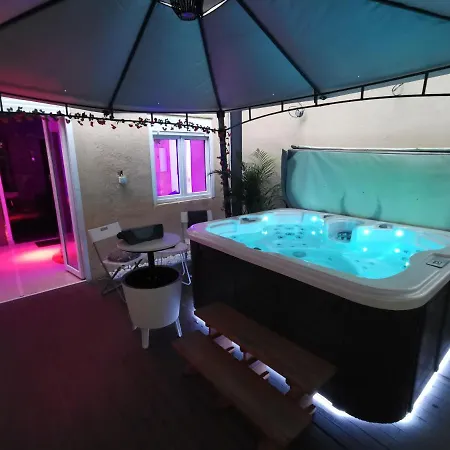 Lyon Superbe Jacuzzi Vue Sur Jardin * Villeurbanne